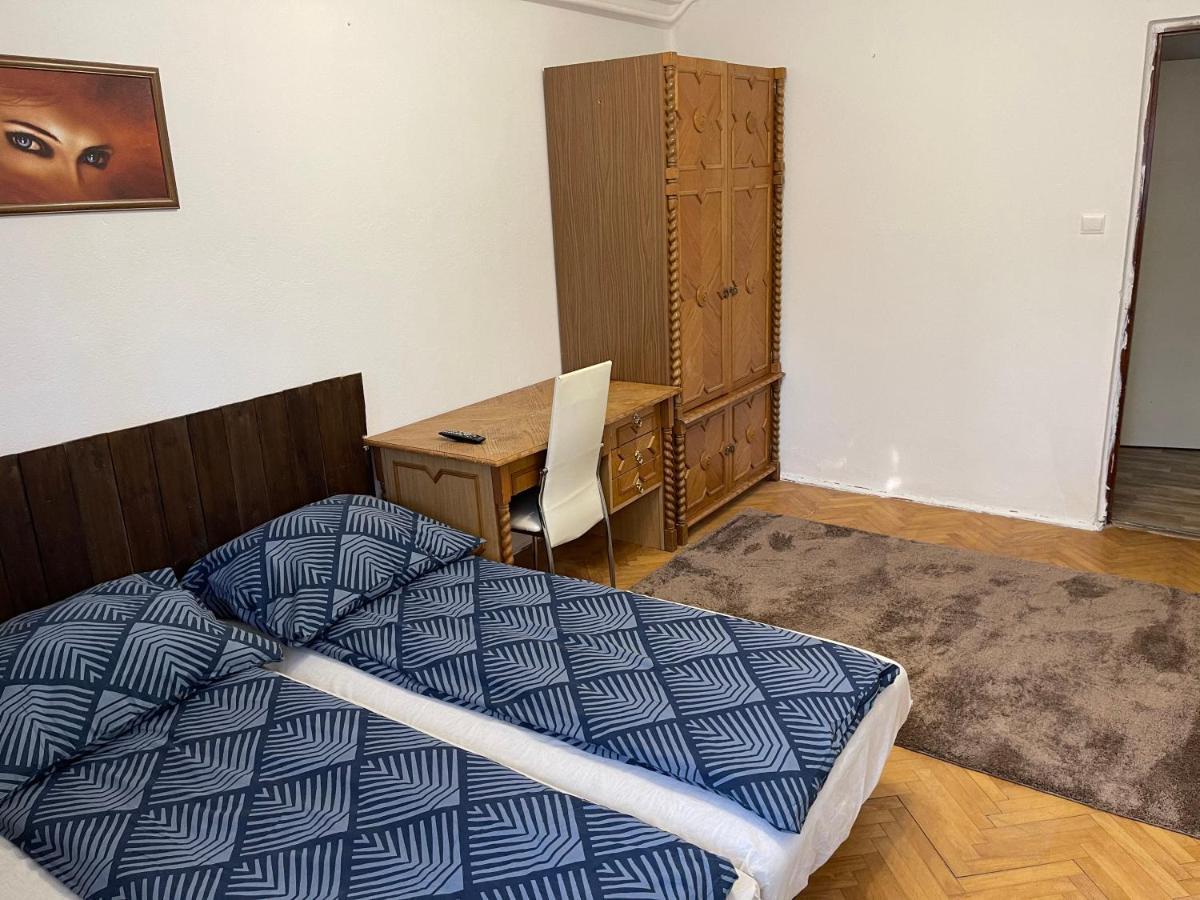 Апартаменты Szimpla Apartman Мишкольц Экстерьер фото