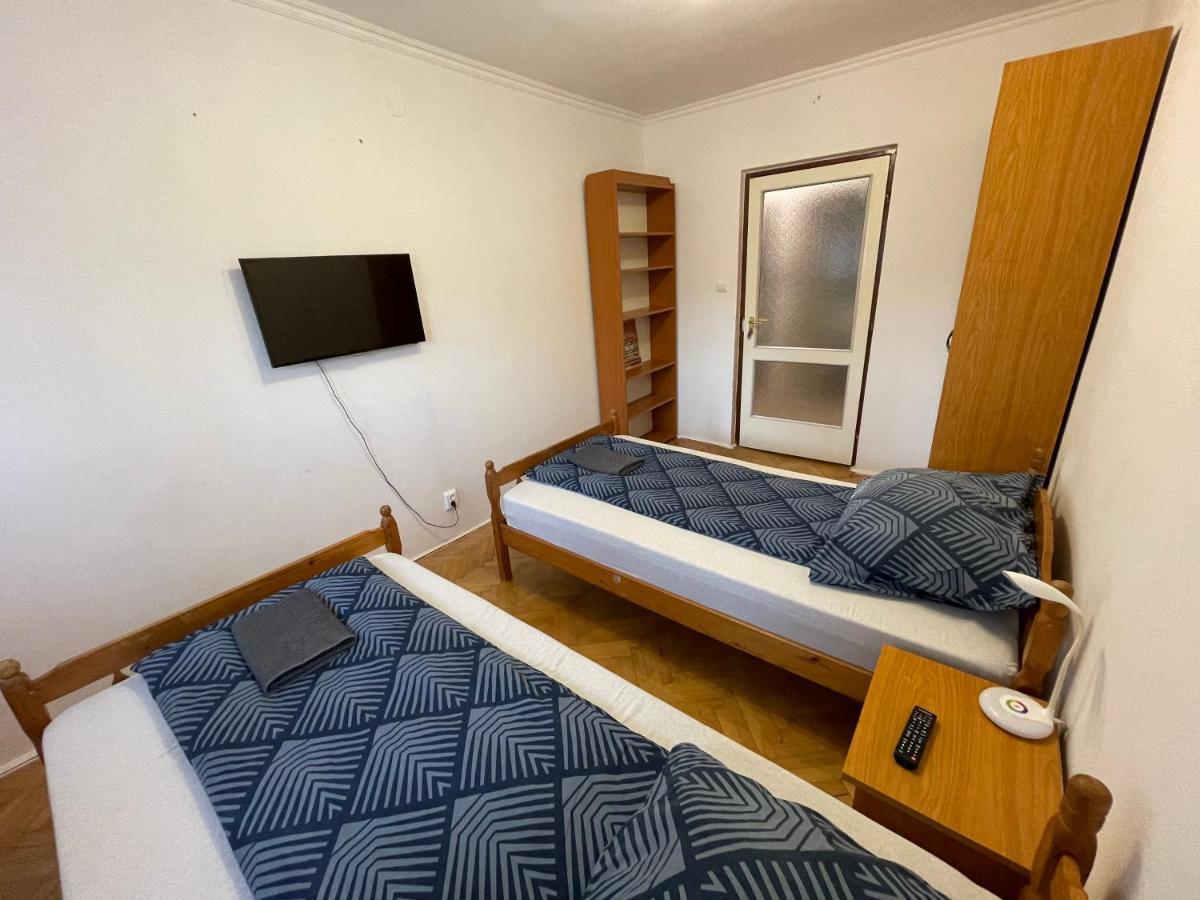 Апартаменты Szimpla Apartman Мишкольц Экстерьер фото