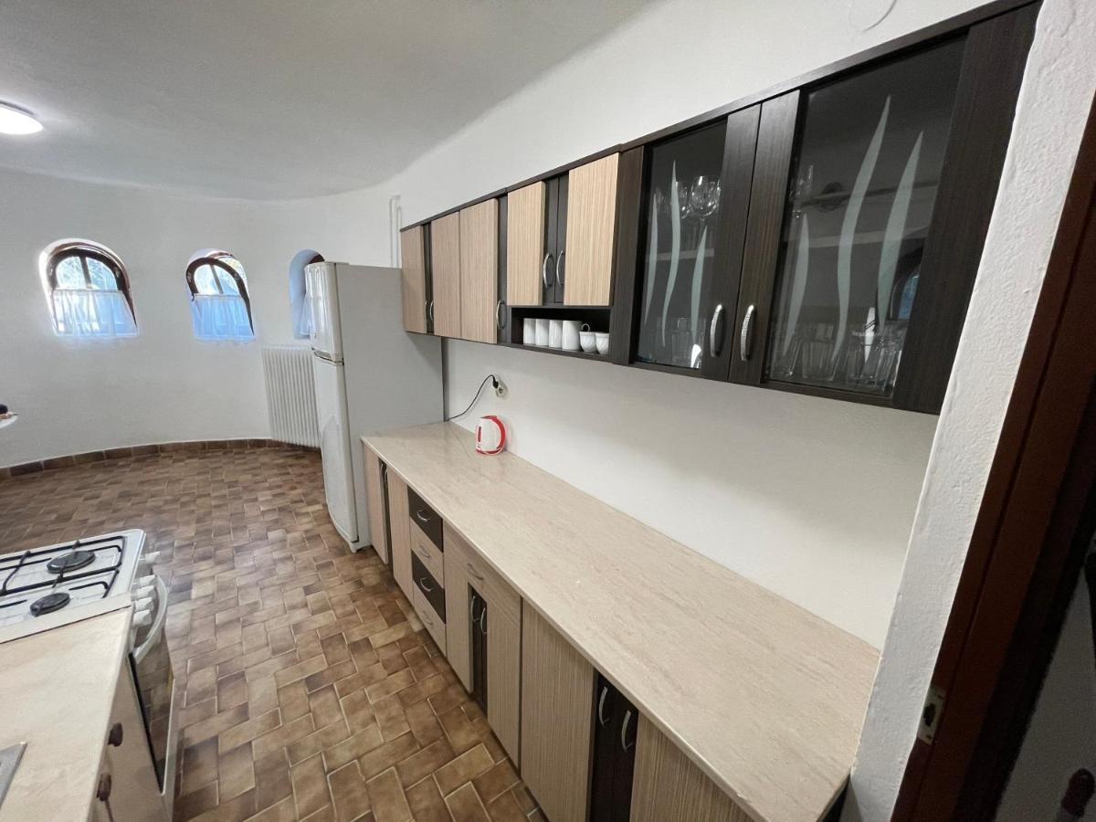 Апартаменты Szimpla Apartman Мишкольц Экстерьер фото